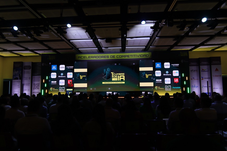 hoyconstruccion's tweet photo. Segunda Cumbre de Inteligencia Artificial del Sector Constructor
Este 23 y 24 de julio en Cartagena líderes nacionales e internacionales, explicarán por qué la inteligencia artificial es el nuevo material del sector. https://t.co/TaL2nEbks8 @CamacolColombia https://t.co/qR9dHBgTQ0