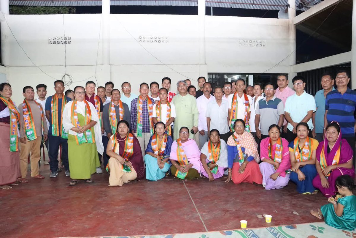 KonthoujamG's tweet photo. Today at Kha-Potshangbam Mamang Community Hall, 16 members from JDU joined BJP Bishnupur Mandal in presence of our respected Mandal President Shri N. Raghumani Singh.
We extend our warmest welcome to all new members. Together we will strengthen the hands of our party and work for the development of Bishnupur Kendra.