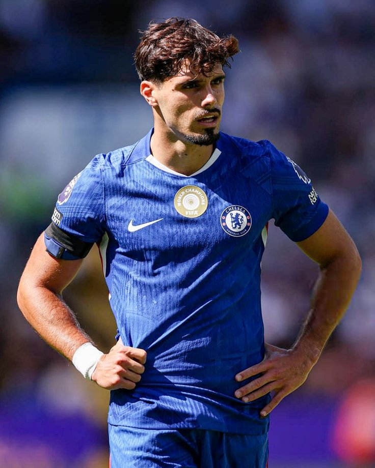 BOY_ADA_'s tweet photo. 🚨Unpopular opinion: what if Pedro neto is converted to LWB under xabi Alonso.👀
His pace, explosiveness and work rate could be an asset for that role..
What do you guys think?? 🤔 https://t.co/arKPaF5yx3
