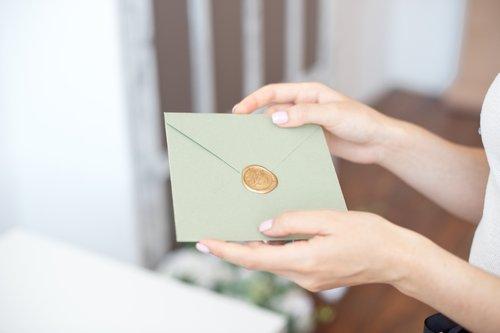 FoxGroupPWM's tweet photo. When wedding bells ring, alarm bells go off for the invited guests who are left with the question of how much to splurge, or whether they can afford to attend at all. https://t.co/WX8ZKZjs1b https://t.co/RcqeXSF731