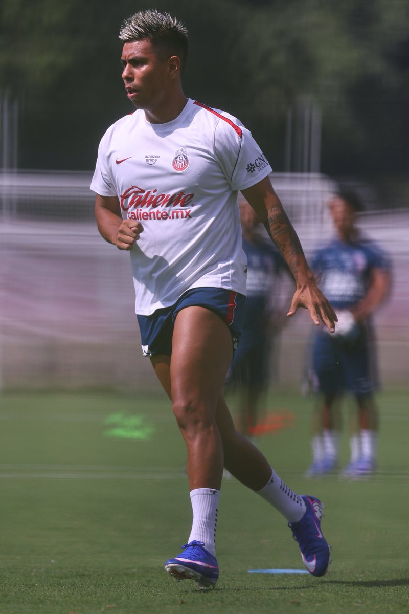 Chivas tweet picture