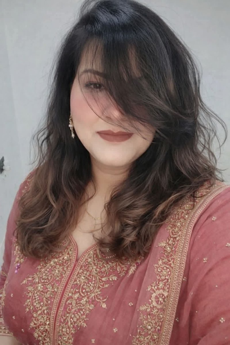 _HiHuma's tweet photo. کیا میں آپ کو موٹی آنٹی لگتی ہوں https://t.co/v9eRxZIj60