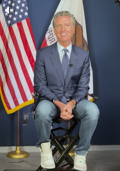 UpYiors's tweet photo. @GavinNewsom Don't lie, he refused to agree to your restricted topics and talking points. Like 02.22.26, your Atlanta book tour. "I'm like you, literally a 960 SAT guy," stating you can't read your speech, let alone write it. Nice jeans and Jordans Governor... https://t.co/wnsNOO13zx