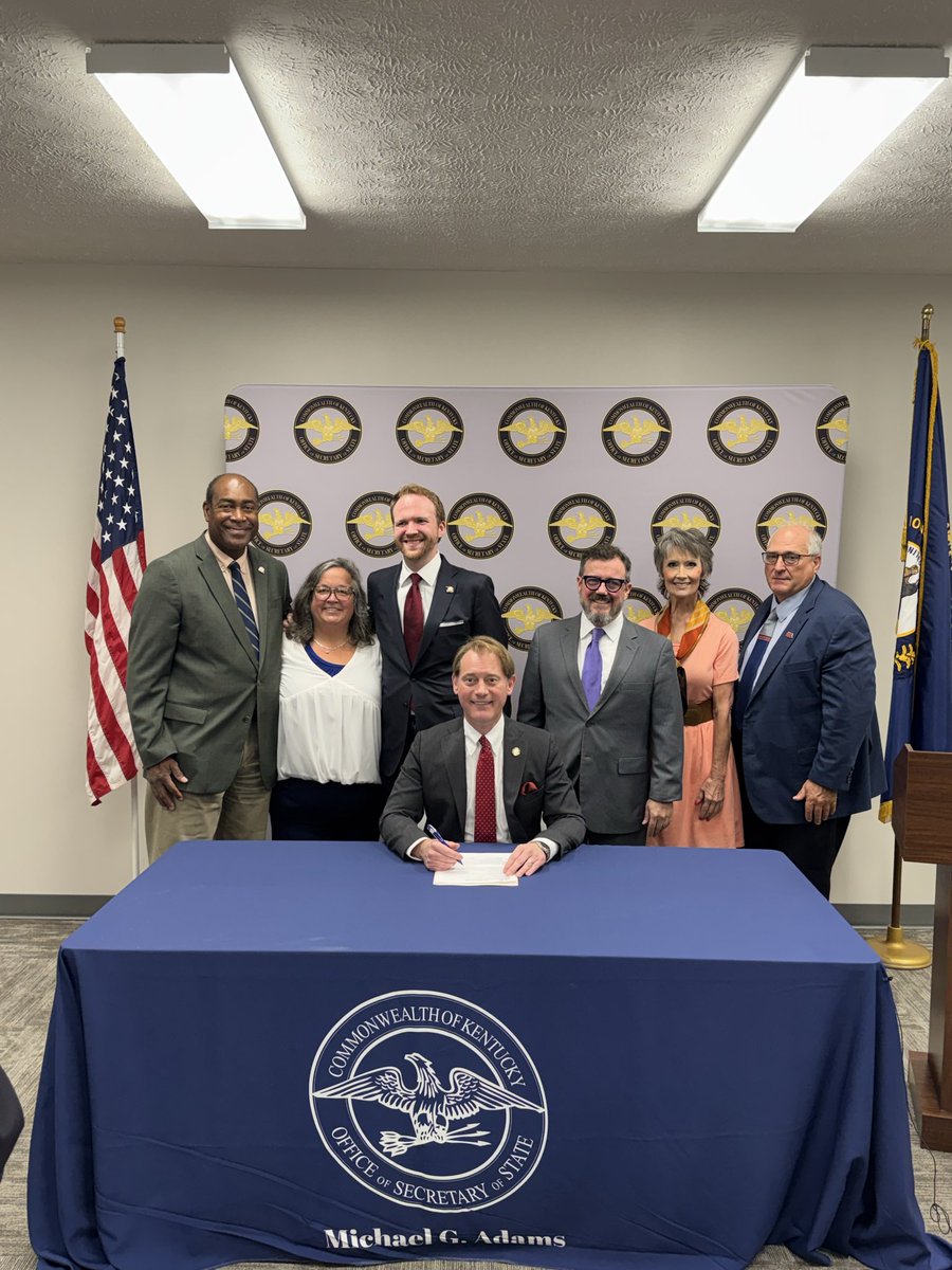 KYHouseGOP's tweet photo. Today, @KYSecState announced the implementation of HB 1, sponsored by Representative Kim Moser, opting the commonwealth into the federal Education Freedom Tax Credit program.

Scholarship-granting organizations have until Nov. 30 to apply to Kentucky’s certified SGO list. https://t.co/4RD4tRsku3