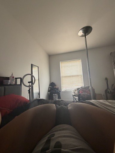 wintertheslut's tweet photo. On or off? https://t.co/PnuNfzAo5f