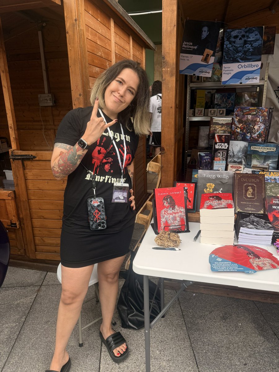 Asturlibros's tweet photo. En la última edición del @festivalcelsius algunas autoras y autores como Claudia Laforet, Jesús Relinque y Yosune Álvarez firmaron en nuestra caseta ejemplares de sus novelas. 

¡Nos vemos en 2027 con más novedades y aventuras!

#celsius2026 #terror #fantasía #cienciaficción https://t.co/8nArPJGBE0