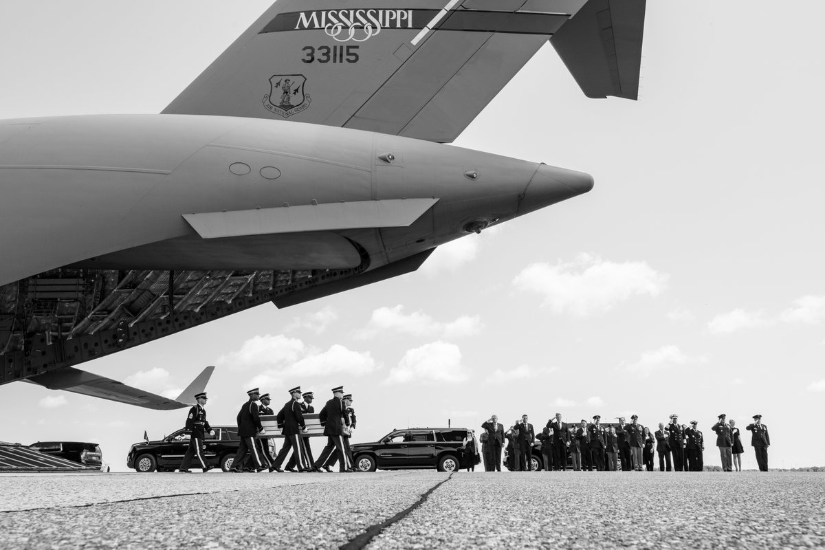 WhiteHouse's tweet photo. Today, our nation pauses to honor four American heroes. 🇺🇸❤️

We lift their families in prayer, give thanks for their service to our country, and mourn alongside them.

God bless our fallen heroes, and may God bless the United States of America. https://t.co/gw2VfE9pxe