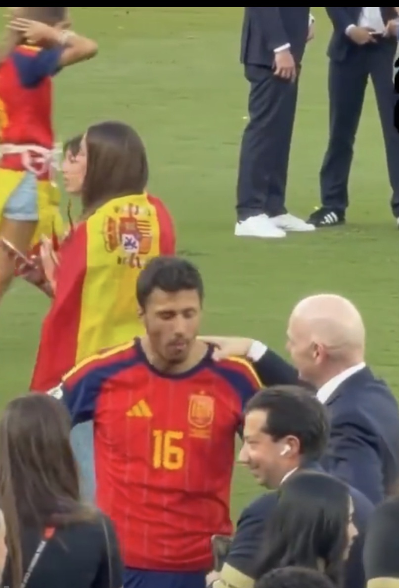 nodebate4's tweet photo. @FIFAWorldCup We call him fraudri https://t.co/uNSmfaKH4K