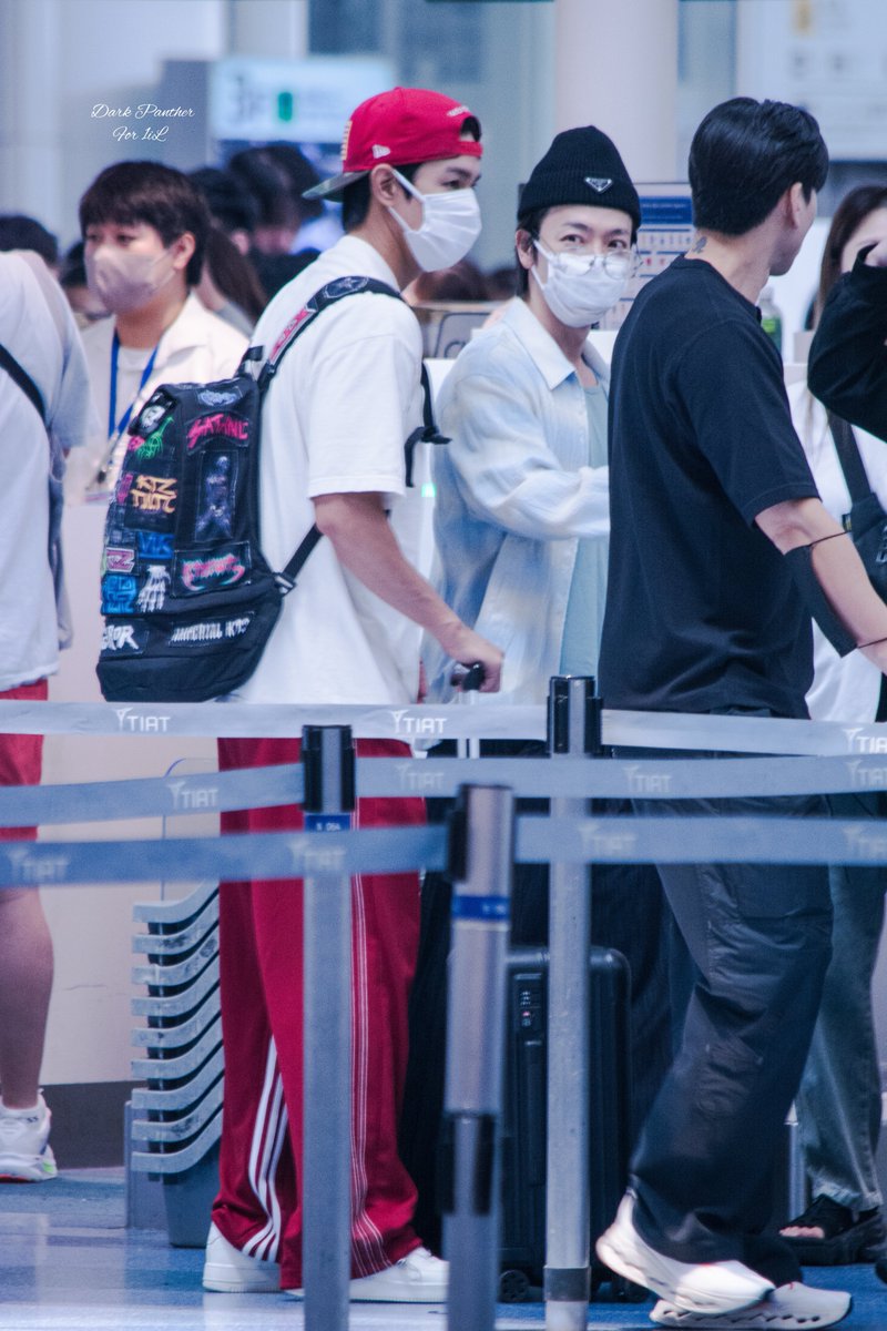 DarkPanther1128's tweet photo. 260721 HND 🛫
#송경일 #Kyungil #ギョンイル #1iL
#동해 #DONGHAE #ドンへ
#슈퍼주니어DnE #SuperJuniorDnE
#ALIVE
@1ilgram_x https://t.co/hPzeJvpXRq