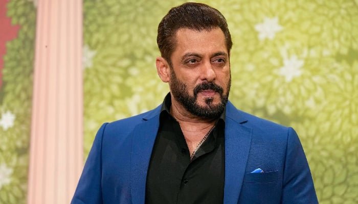 iihtishamm's tweet photo. Salman Khan: Saddened that a peaceful student protest turned violent. The paper leak issue is serious. Credit goes to the students for standing up for a better education system. Keep it non-political and support education.
#India https://t.co/AjqWZe3Lhv