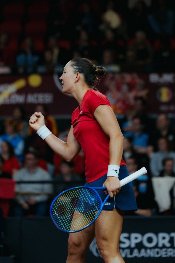 usta tweet picture
