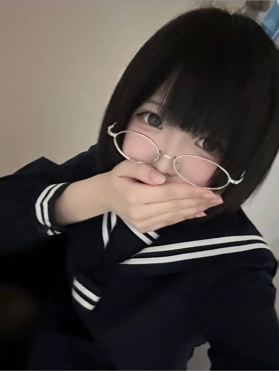 AndersonCr40066's tweet photo. 怎么可爱小女孩在这里还不点点赞🥺 https://t.co/3a9pAF0LIx