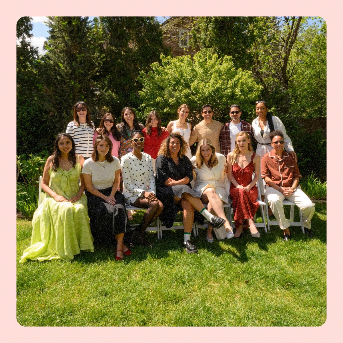 SeriesFest's tweet photo. SeriesFest &amp; @shondaland  are back for the 8th cycle of the Women Directing Mentorship: a competition built to discover aspiring women directors with bold, unique voices and give them a real launchpad for their careers.

Learn more &amp; apply at https://t.co/elle21PcI8 https://t.co/8VOFBMjLLI
