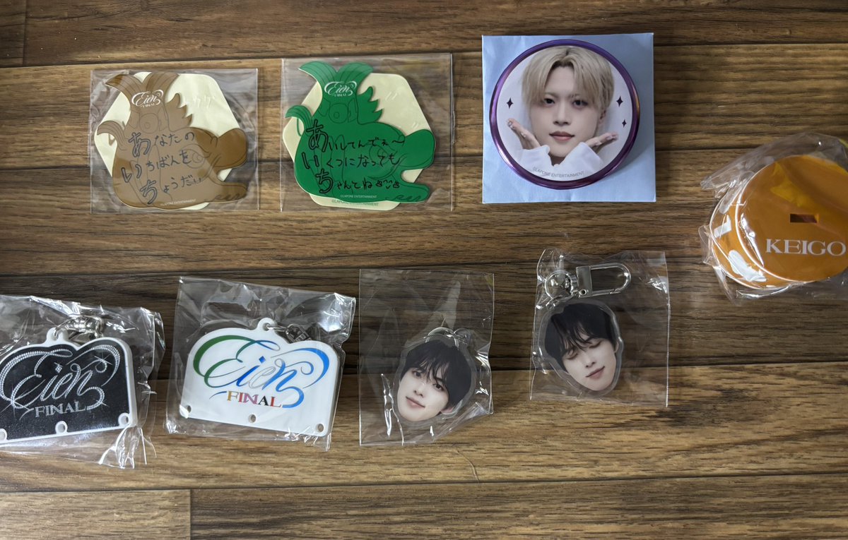 ____o413v's tweet photo. JO1 JO1DER SHOW 2026 永縁 EIEN FINALラントレ 7000円トレカ カプセルトイ ガチャ 交換

【譲】→画像1~3枚目

【求】→画像4枚目 川尻

セルカは基本セルカ同士での交換希望
詳しくはALTご確認お願いいたします。

郵送での取引のみ

検索からでもお気軽にお声掛けください🙇🏻‍♀️

#JO1_EIEN #JO1交換 https://t.co/6WmKGBn67U