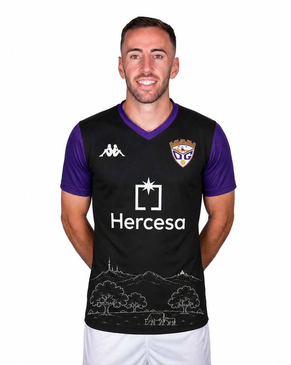 enriquepradillo's tweet photo. @deporguada No estaría mal hacer una de las camisetas de esta temporada en apoyo a la Sierra Norte que tanto está sufriendo en estos días. Dejo una propuesta con el Alto Rey en la parte inferior de la camiseta @deporguada @Hercesa @dipuguadalajara  #Iflamierla https://t.co/gpXKopmAzw