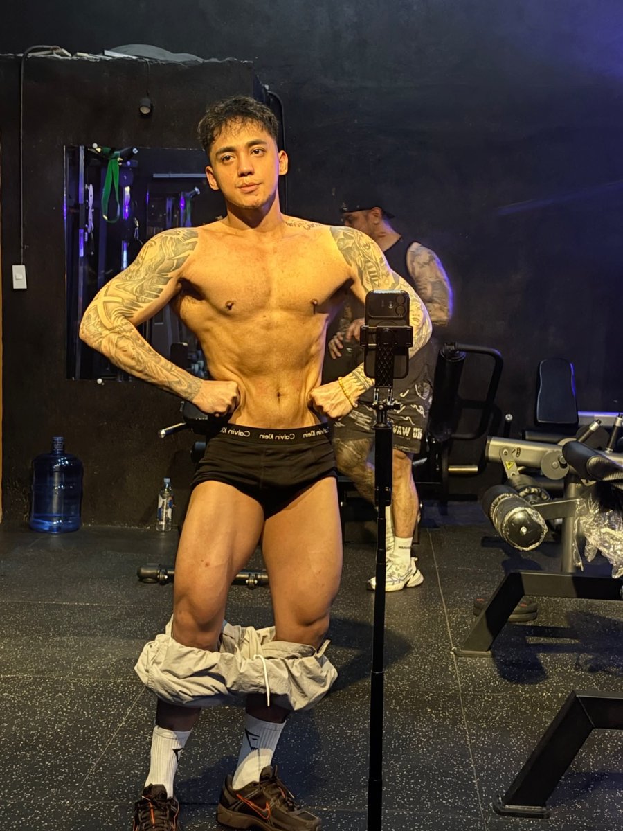 andrei1official's tweet photo. Work-out kita sa kama? https://t.co/dojZT7EFhy