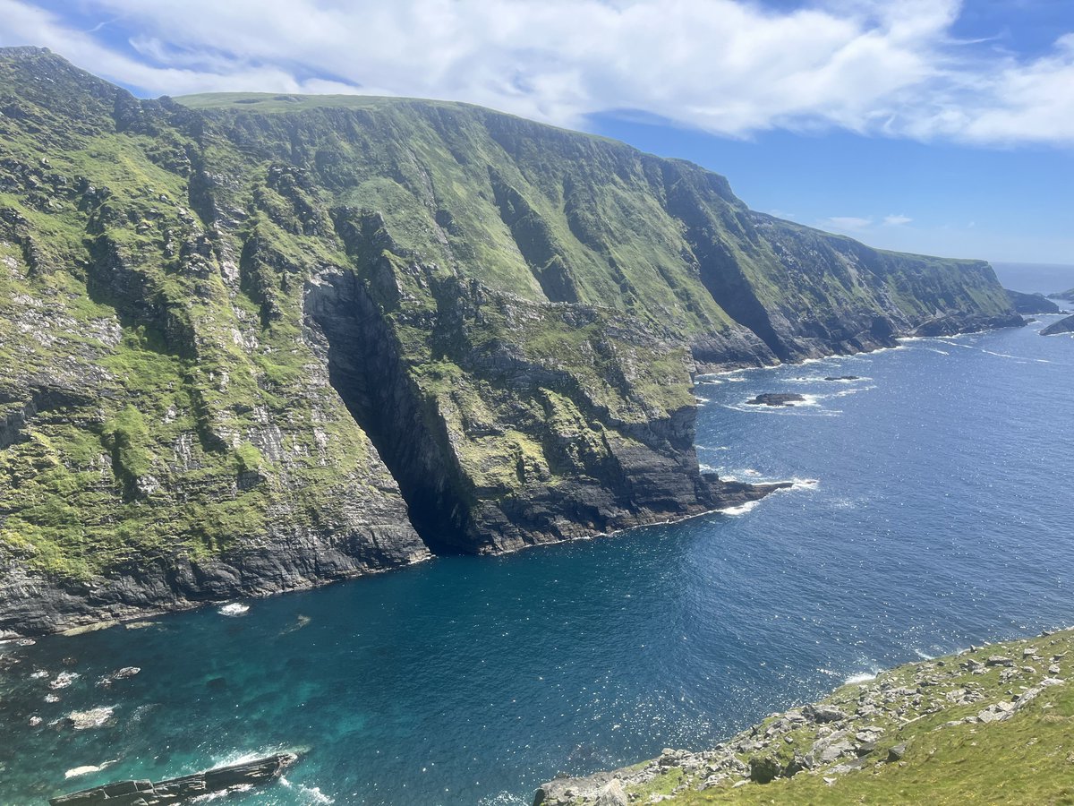 ezran91's tweet photo. #trip #travel #ireland #cliffofkerry https://t.co/K9kY4tMUlq