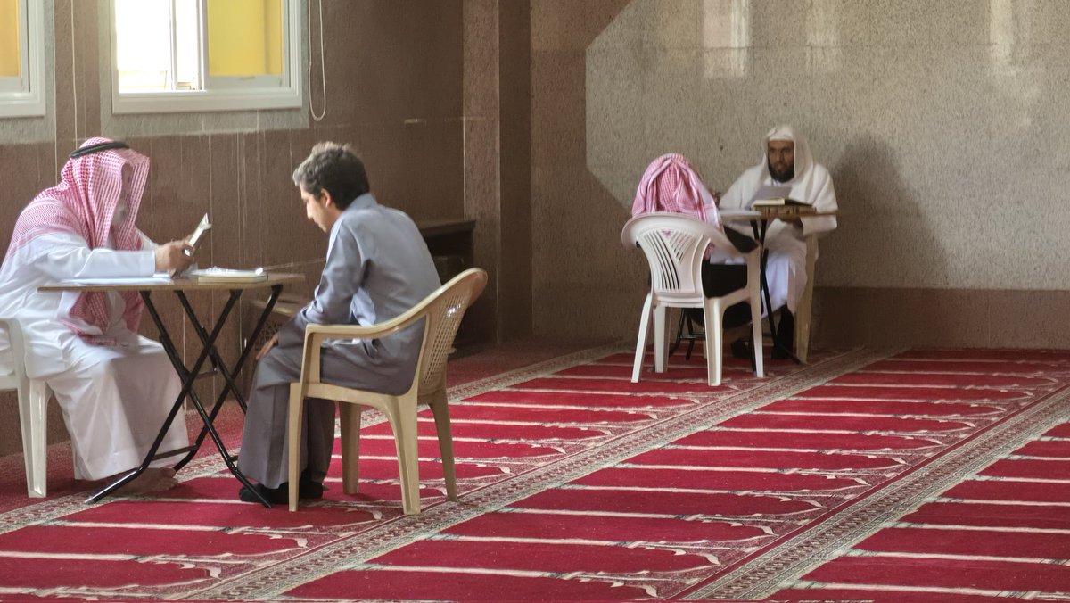 QRooh3's tweet photo. https://t.co/3Y971i8fTz
أقامت جمعية تحفيظ القرآن الكريم بسراة عبيدة المسابقة القرآنية وذلك ضمن برامج الدورة الصيفية المكثفة لعام ١٤٤٨هـ، بمشاركة ٦٠ طالبًا، كما تم تكريم ١٥ طالبًا، في إطار تشجيع الطلاب على مراجعة كتاب الله كتاب الله تعالى وإتقانه، وتعزيز روح التنافس الإيجابي بينهم https://t.co/Vh8xbfF0iI