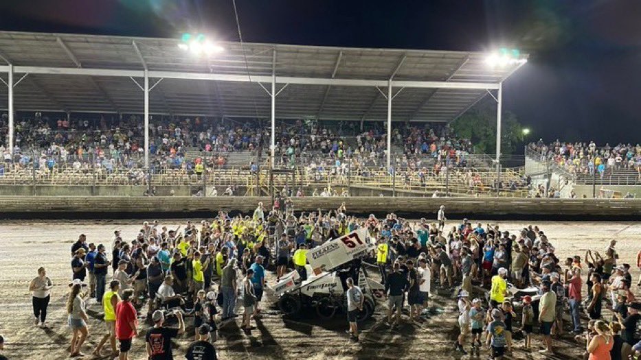 oskychallenges's tweet photo. Tickets are available for 31st Annual @mckayinsurance Front Row Challenge❗️❗️❗️❗️❗️❗️❗️
Monday August 10th at the Southern Iowa Speedway in Oskaloosa 
Discount Infield Party Passes 
Online and @oskytruevalue or call us 515-957-0020 for all tickets 🎫 

@SmithTitanium 
@Wilwoodbrakes 
@UltraShieldRace 
@MyRacePass 
@FloRacing 
@CB_Racing88 
@MarshallRacing_ 
@WintersRears 
@HoosierTire 
@hosehead33 
@TerryMccarl24 
@AustinMcCarl88 
@CarsonMcCarl 
@knoxvilleraces