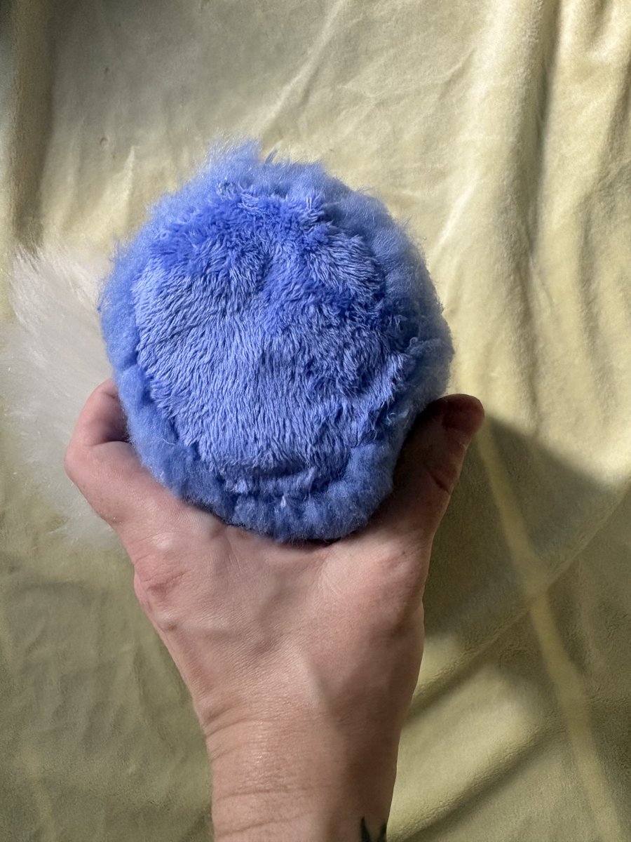 FerretFactory's tweet photo. Refurbished articulated fursuit tail! Replaced the foam core and the minky belt loop and base. The new wag is so smoooooooth https://t.co/MIU3Shptf6