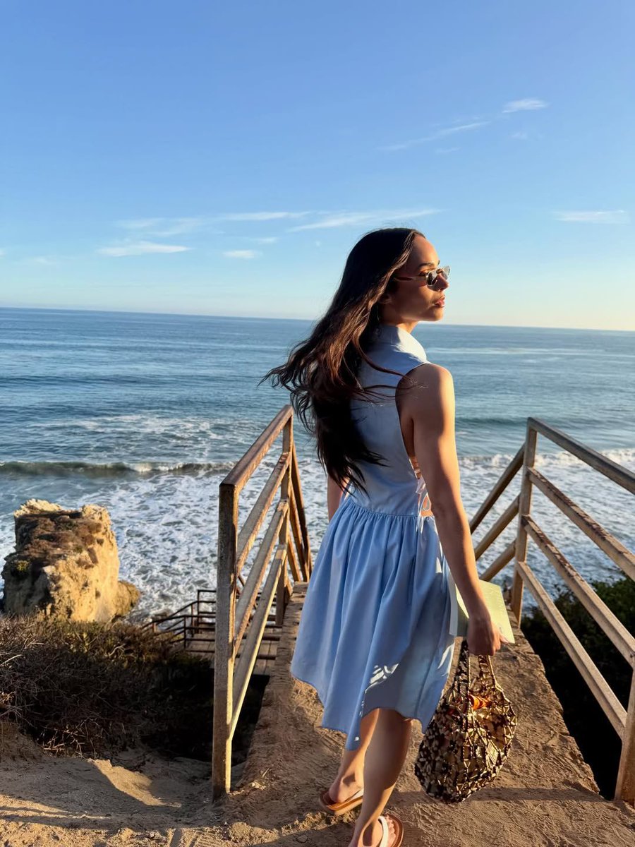 sofiacarsoninfo's tweet photo. 📸 Sofia Carson via Instagram. https://t.co/uy0qJ1cJdK