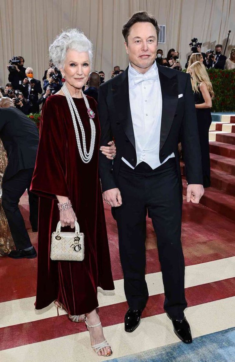 Elonspacemedia's tweet photo. Maye Musk on the constant attacks against Elon:

“I’m furious. My son is building extraordinary things, yet he’s constantly attacked. Any parent would be upset. If it were your child, how would you feel?” https://t.co/AaFQlzErN1