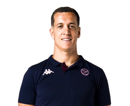 Ben33110's tweet photo. Info Ubb : Briac Poussin, homme de l’ombre devrait quitter le club. Arrivé du Racing en janvier 2023, il a contribué comme d’autres membres du staff au succès du club. Monsieur Data Scientist pourrait rejoindre Bayonne prochainement comme T. Giroud. Bonne continuation à lui. https://t.co/mxKtEYjBqx