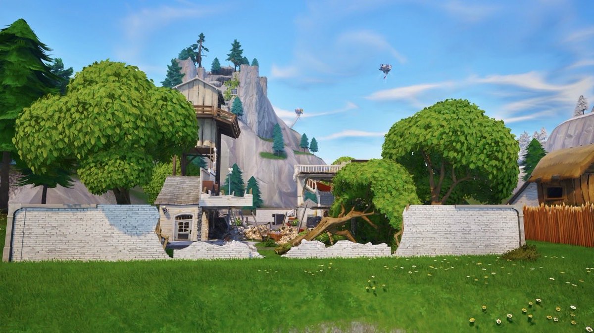 TheShape7t's tweet photo. FortniteOG:The Monster from Polar Peak has now left it's second mark on the island! Almost a week after breaking free from the ice, it has come back to the island, and crushed the North house in Snobby Shores. https://t.co/i1o3nYv1yj