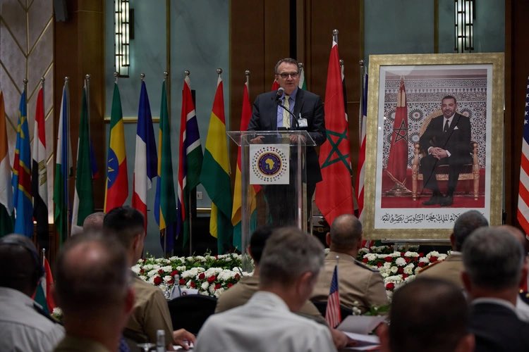 USEmbMorocco's tweet photo. تواصل الشراكة الاستراتيجية بين الولايات المتحدة والمغرب نموها. خلال قمة القوات البحرية الإفريقية المنعقدة في الرباط، جددت الولايات المتحدة والقوات المسلحة الملكية المغربية تأكيد التزامهما المشترك بتعزيز الأمن البحري، ودعم الاستقرار الإقليمي، والعمل جنبًا إلى جنب مع الشركاء في مختلف أنحاء المنطقة.

The U.S.-Morocco strategic partnership continues to grow stronger. At the African Maritime Forces Summit in Rabat, the United States and the Royal Moroccan Armed Forces reaffirmed their shared commitment to strengthening maritime security, advancing regional stability, and working together with partners across the region.