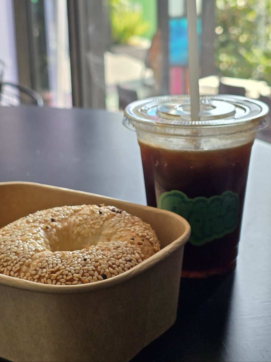 SharonRyan123's tweet photo. Just tried a zero-waste coffee tasting at a hidden downtown spot—freshly brewed, no single-use cups, and the barista even paired it with local honey! Game-changing small experience that’s gentle on the planet and the taste buds. https://t.co/fNPFdJCtno