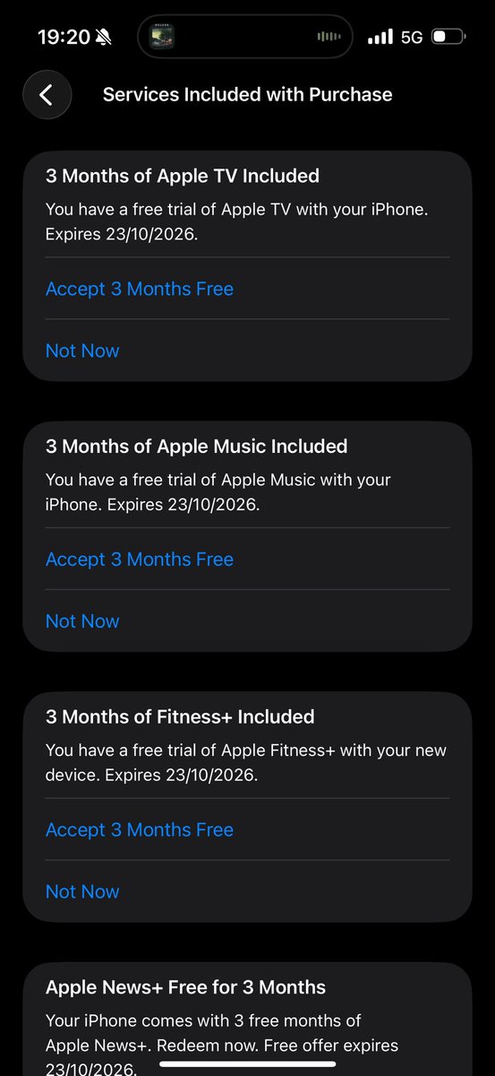 charl0ttermn's tweet photo. @AppleSupport Can you please help? Phone says 3 months free but link says 1 week? https://t.co/S7WycybOtv