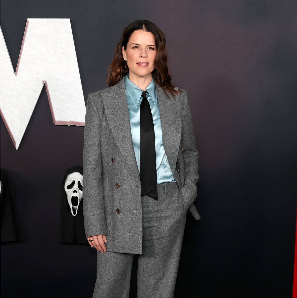 Scream_News_'s tweet photo. Neve Campbell has unfollowed Kevin Williamson and the official account of Scream on Instagram.

What does it mean? Last time Neve unfollowed Scream acc, it was when she didn’t return for the 6th instalment.

[Via: @faccu ] #Scream8 https://t.co/48kZtJ6Ebf
