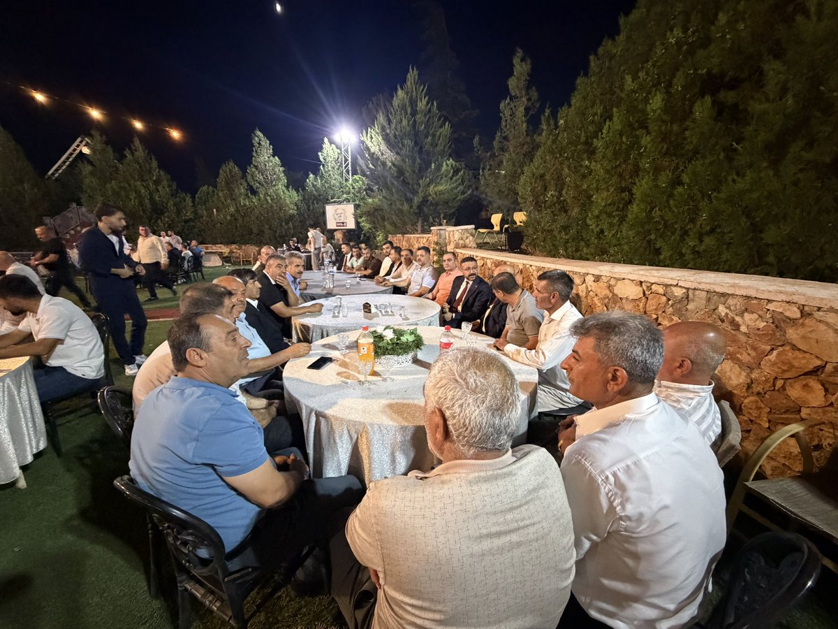 mehmetyilmazmy_'s tweet photo. Önceki Dönem Burak Mahalle Muhtarı Sn.Hanifi Özkesen’in Oğlu Faruk Özkesen’in Düğün Merasimine Katılım Sağladık.

Keleş ve Özkesen Ailelerinin Evlatları Zahide ve Faruk Çiftine Bir Ömür Boyu Huzur ve İki Cihan Saadeti Diliyorum.

Rabbim Kurdukları Bu Güzel Yuvayı Hayırlı, Bereketli ve Daim Eylesin.

@RTErdogan
@abuyukgumus
@abdulhamitgul
@fmfedaioglu
@FatmaSahin