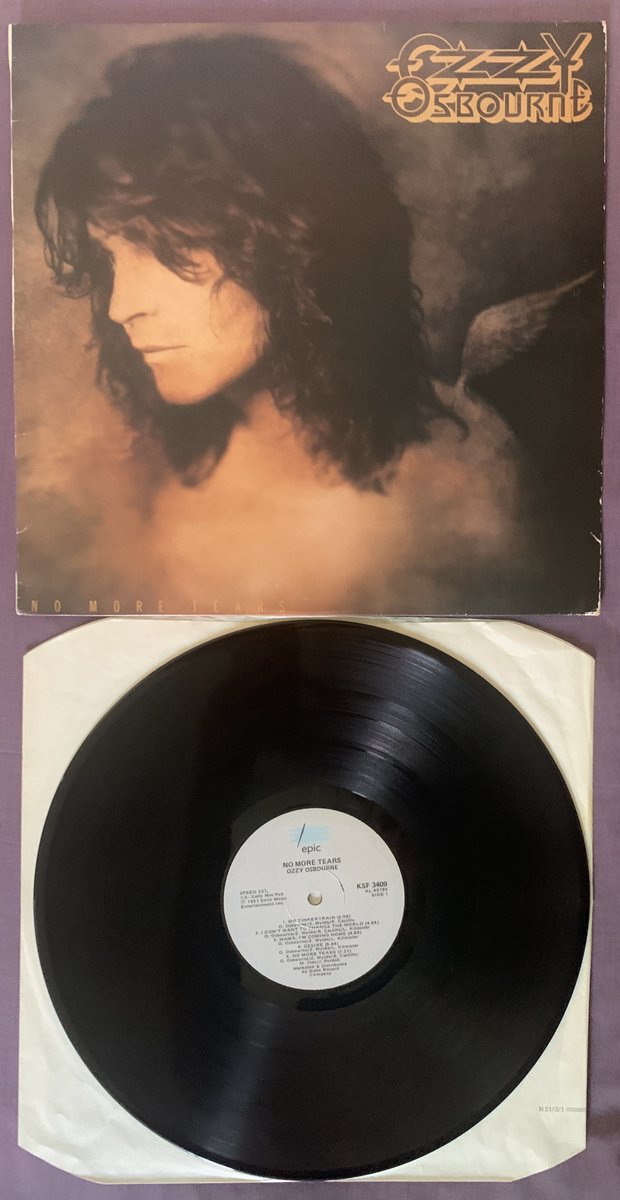 twist3dstrAight's tweet photo. #NowPlaying 🎧
🦇 OZZY OSBOURNE 🦇
𓄼𓄹 No More Tears 𓄼𓄹
1991 🇬🇧
⋆༺ ♱🦇♱ ༻⋆
John Michael "Ozzy" Osbourne
(3 December 1948 – 22 July 2025)
#rock #hardrock #metal #heavymetal
@OzzyOsbourne #vynil 🤘🫀 https://t.co/KDUWdptJgI