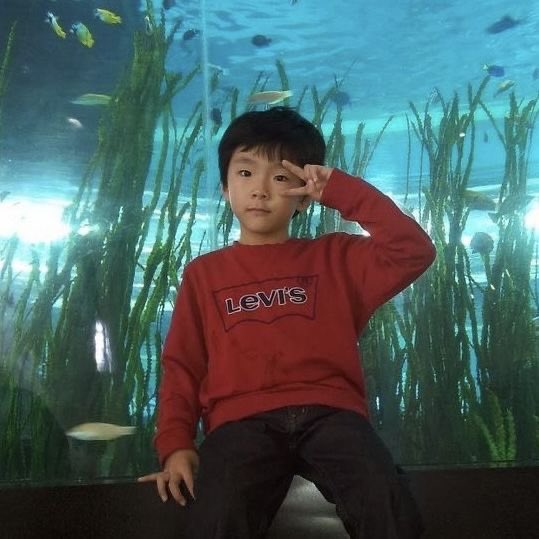 acervyhakie's tweet photo. minhas top fotos favoritas do unagi pre debut https://t.co/5U1V6m7A5V