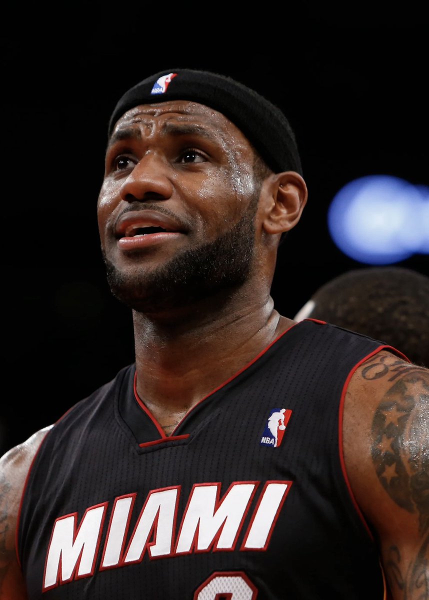 PolymarketHoops's tweet photo. Adam Schefter thinks LeBron James is signing with the Miami Heat 🍿:

“Had a text that said just be ready for LeBron to go to Miami. I can read you the exact text… ‘I’m hearing Bron is coming to the Miami Heat, just want to give you a heads up. You may want to check it out.’”

(via @975thefanatic)