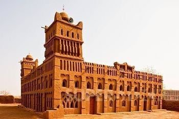 Aissata26ny's tweet photo. Yaama Village 🇳🇪… un lieu qui porte l’histoire, la culture et la beauté du Niger.
#Yaama #Niger #Niamey #Afrique #Sahel #FiertéNigérienne #AES https://t.co/0UkOQ30GL7
