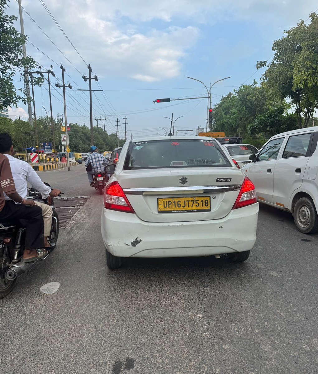 mkbthewinner's tweet photo. @Noidatraffic Reporting extreme reckless driving: A driver operated their vehicle dangerously in heavy traffic, hit my wife's scooter, &amp; fled without taking responsibility and behaving indecently. https://t.co/TFmXlKCCOL
