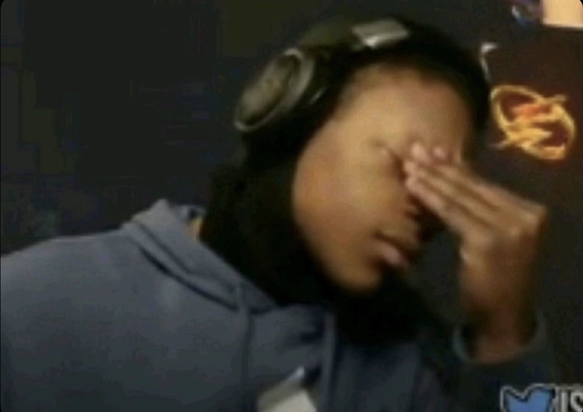 honeymbappe's tweet photo. the amount of expose threads I've seen today is pissing me off . let's all just focus on this mbappe d'or campaign https://t.co/laP1XFVesn