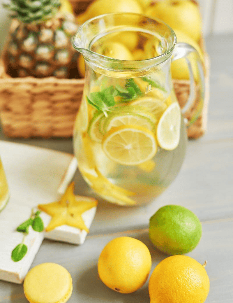 KAAY145689's tweet photo. Craving a quick pick-me-up Try this 2-minute honey lemon iced tea! Steep black tea, add fresh lemon juice u0026 a spoonful of honey, chill u0026 enjoy https://t.co/2MIf3AN2Fw