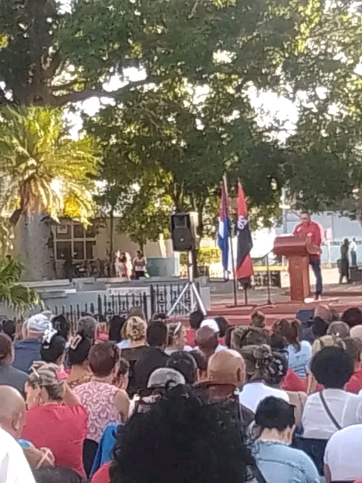 Osmundo37259902's tweet photo. Celebran en #SanctiSpíritusEnMarcha acto municipal por el aniversario 73 de los asaltos a los cuarteles Moncada y Carlos Manuel de Céspedes en el Memorial de los Mártires. 
#MiMoncadaEsLaPatria https://t.co/W4ct2r2MRU