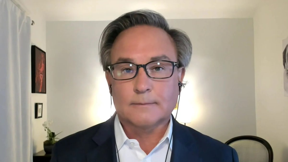PollTracker2024's tweet photo. Democratic political strategist Simon Rosenberg warns that Abdul El-Sayed and Francesca Hong’s chances of winning remain unproven in a general election. https://t.co/nrYkar6khk