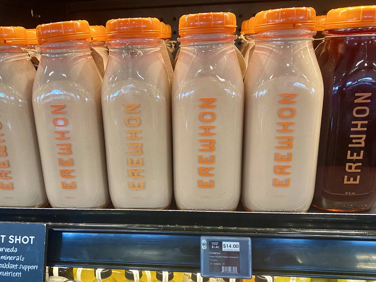 Ritish2103's tweet photo. [Craving a creamy pick-me-up Whip up iced oat latte in 5 mins: brew strong espresso, add chilled oat milk + a dash of vanilla syrup. So cozy!] https://t.co/XuWImZCUvJ