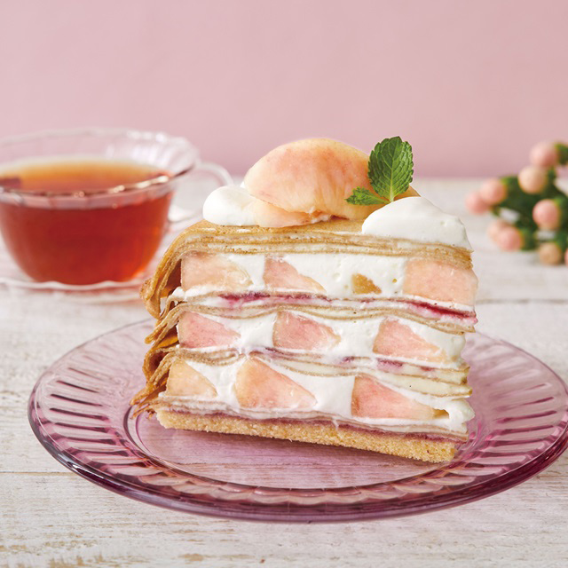 AfternoonTea_LT's tweet photo. 🍑🍑🍑LOVE&TABLE限定🍑🍑🍑

ラブアンドテーブルでは、本日7/23から、みずみずしい旬の白桃や、やさしい甘さのいちじくを味わうミルクレープが登場！
一枚一枚丁寧に焼き上げたクレープとフレッシュフルーツとのハーモニーをお楽しみください。
#アフタヌーンティーラブアンドテーブル

🍑🍑🍑🍑🍑🍑🍑🍑🍑🍑🍑🍑