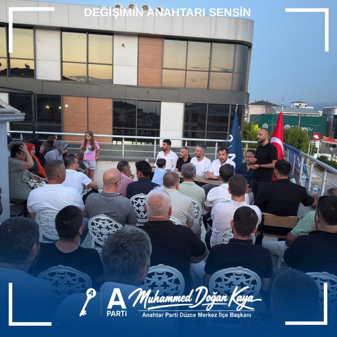 apartiduzceilce's tweet photo. 🔑 Anahtar Parti Düzce Merkez İlçe olarak haftalık teşkilat toplantımızı, İl Başkanımız Metin Topal'ın sürpriz ziyaretiyle büyük bir coşku ve motivasyon içerisinde gerçekleştirdik.

Birlik ve beraberliğimizden aldığımız güçle, teşkilat çalışmalarımızı kararlılıkla sürdürüyoruz.. https://t.co/oPyQCvRpfZ