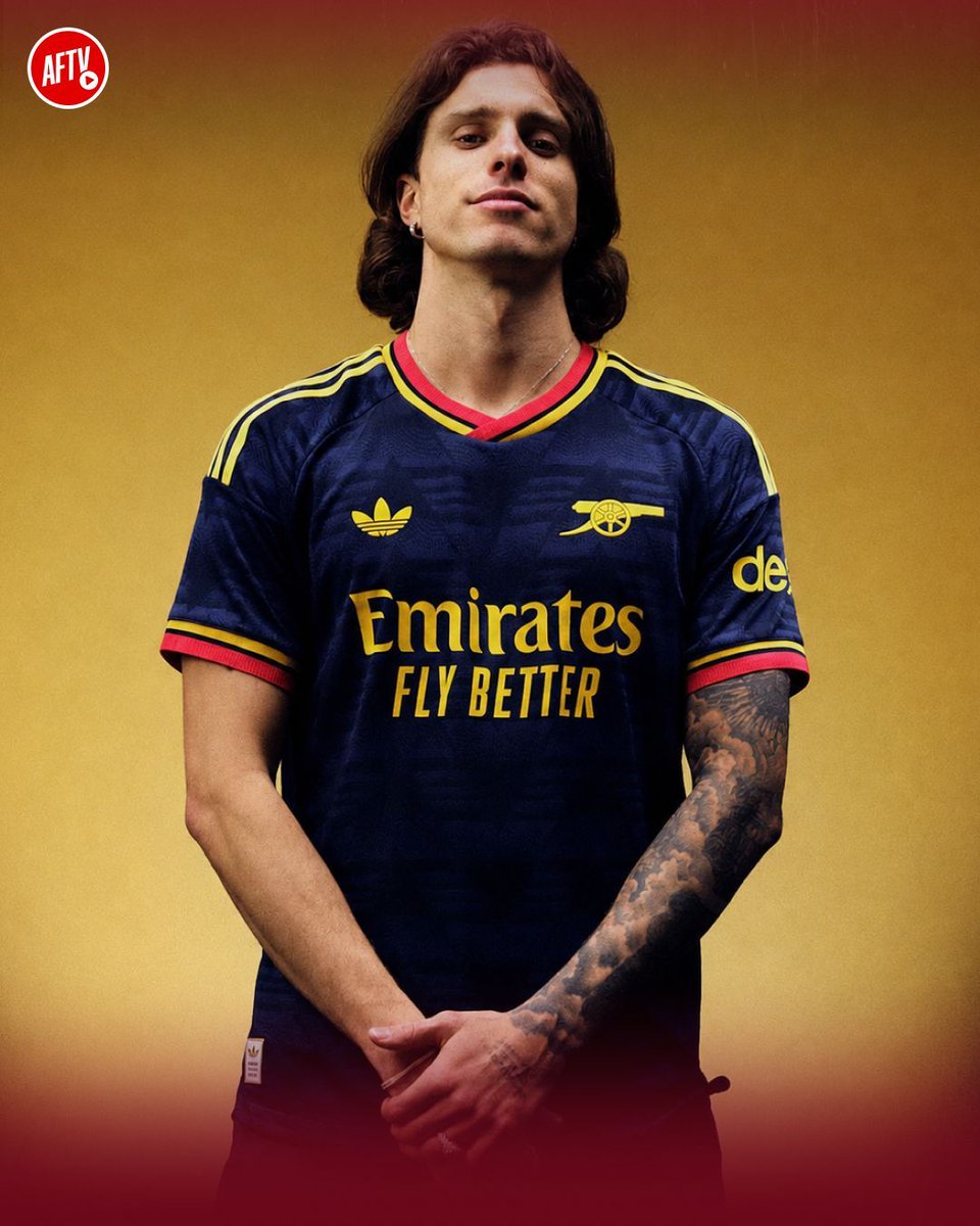 AFTVMedia's tweet photo. First LOOK at next season's away kit. 👀 

Yes or no, Gooners? 🔵 🟡 https://t.co/NObYhuR2un