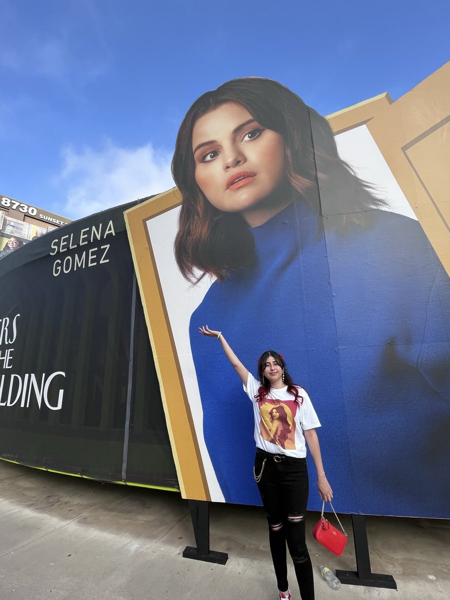ashlovessel's tweet photo. Happy Birthday Selena!! Love you so much wishing you the best 🥹🫶🏼 Will always support you and your amazing accomplishments! Being a fan is the best thing when supporting someone as amazing as you 🥺￼￼❤️ #selenator @selenagomez @SelenaFanClub https://t.co/btyO3pwl0i