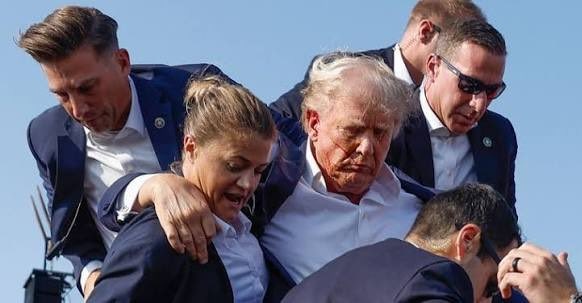 johnrockshomes's tweet photo. I am a J6er.

When democrats can't steal elections, they assassinate.

Trump took lawfare and a lead bullet for us.

J6ers took a lawfare bullet for you.

God Bless the J6ers! https://t.co/Stb0CGtSuU