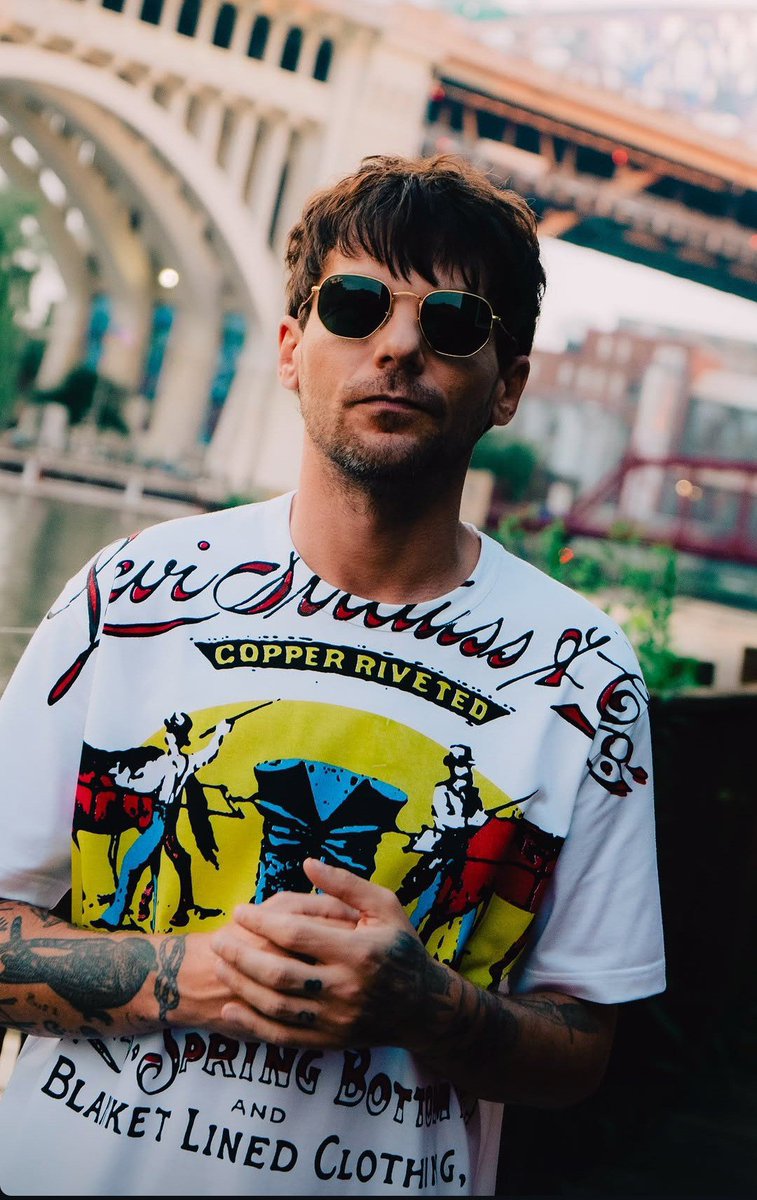 LouisWT91World's tweet photo. 🔔| Louis Tomlinson is set to perform at Soho Beach in Miami on 24 July!

This is an exclusive event for Soho House & Co members only.

“In advance of the final night of his sold out US tour we’ve arranged for Louis Tomlinson to perform an exclusive set for members at Soho House & Co Miami Beach House on July 24. [Via Gary Cohen]”