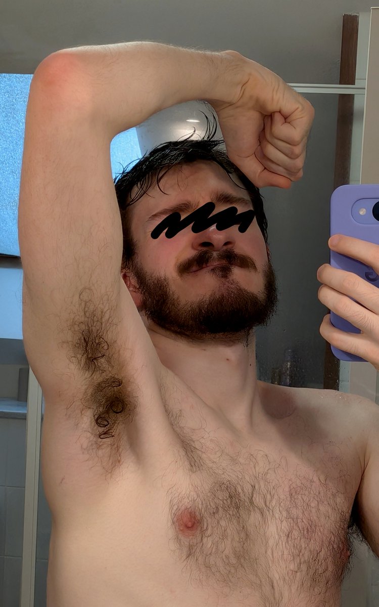 Mint_disaster's tweet photo. Shower pits https://t.co/9wsboGysLM